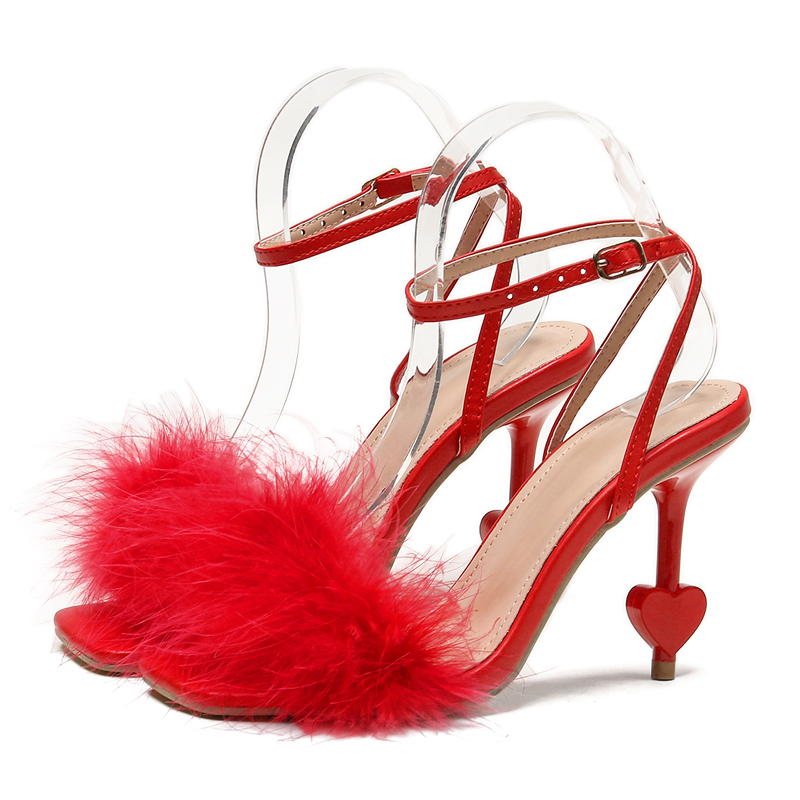 Eilyken Design Fuzzy Feather B - đánh giá và giá Thong Flat Sandal