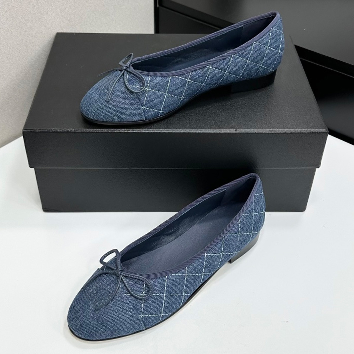 2026 Women's Two-Tone Cap-Toe  - đánh giá và giá Shoes For Women Flats