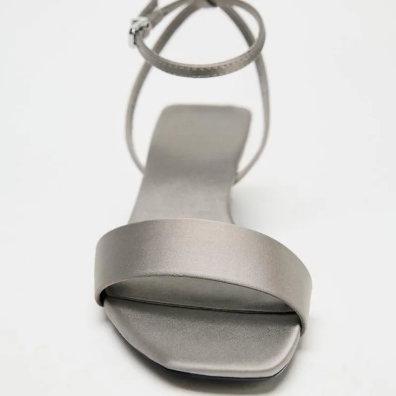 Elegant Square Toe Ankle Strap - đánh giá và giá Wide Fit Heels